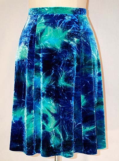6 Gore Skirt Without Lining in Tie Dye Velvet