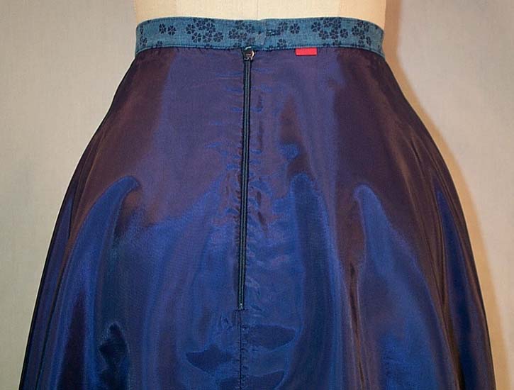 Half Circle Skirt Inside Zipper in Iridescent Linen Flower Print