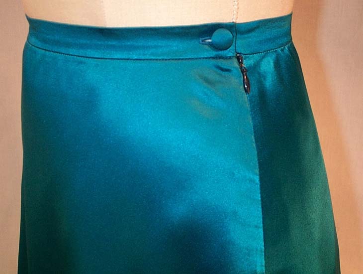Quarter Circle Skirt Zipper in Silk Charmeuse